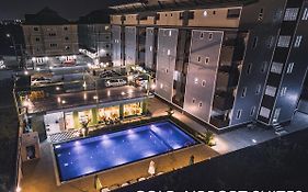 โรงแรมโกลด์ แอร์พอร์ต สวีท